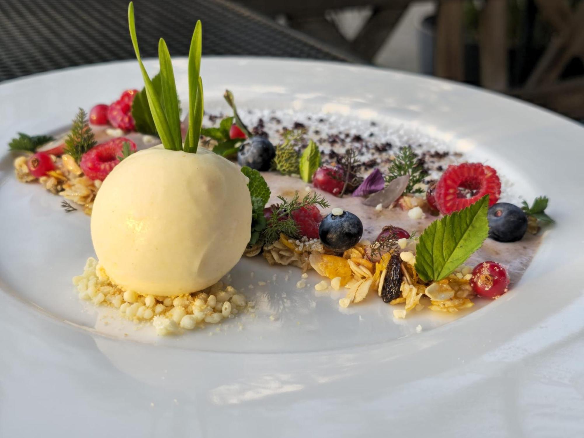 Weinhotel Restaurant Klostermuehle Ockfen 外观 照片