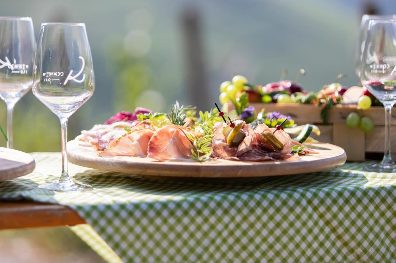 Weinhotel Restaurant Klostermuehle Ockfen 外观 照片